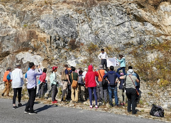 压缩 青天混合岩5.jpg